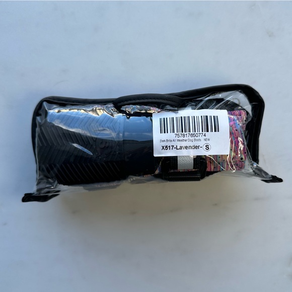 BARK BRITE Lightweight Neoprene Paw Protector Dog Boots in Lavender - Picture 7 of 7